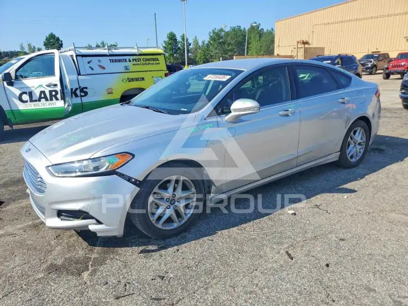 2016 Ford FUSION фото