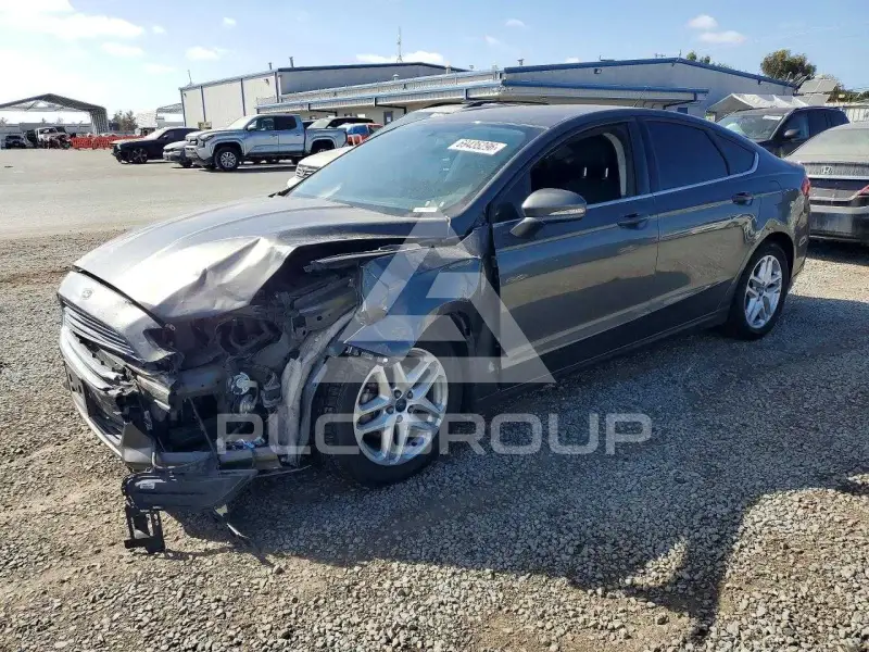 2016 Ford FUSION photo