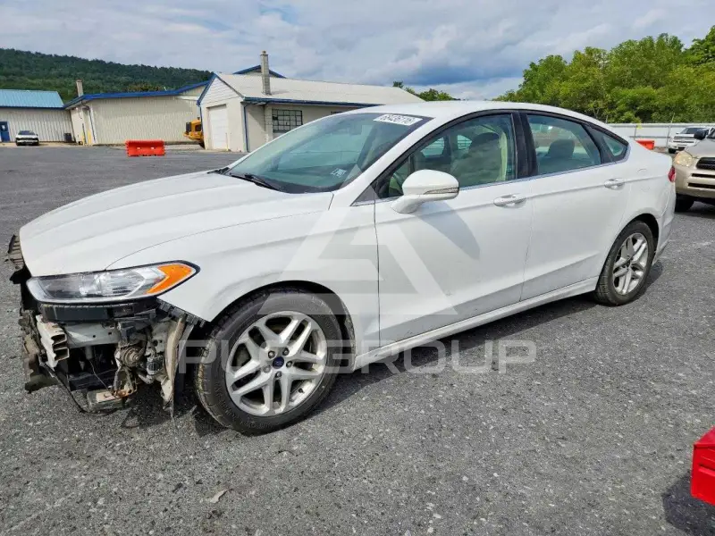 2016 Ford FUSION photo