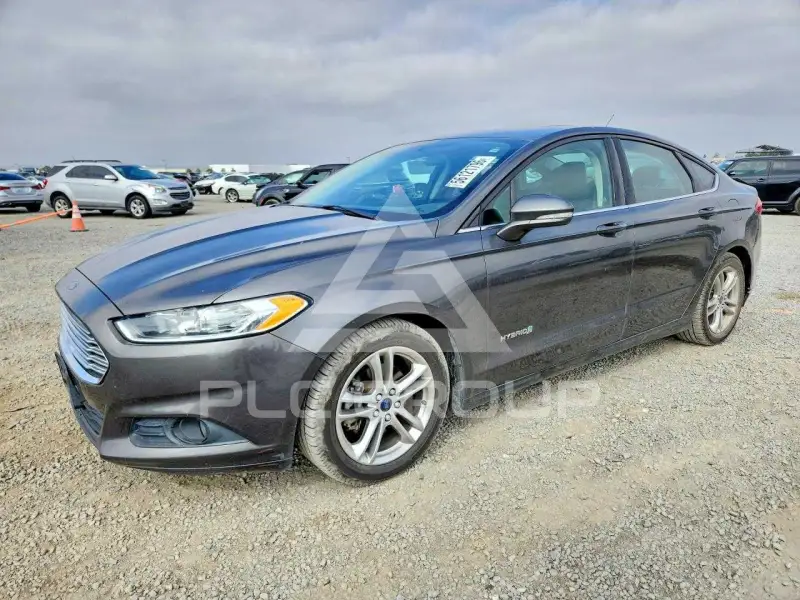 2016 Ford FUSION photo
