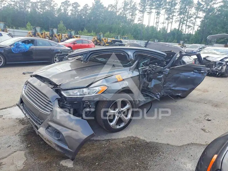 2016 Ford FUSION фото