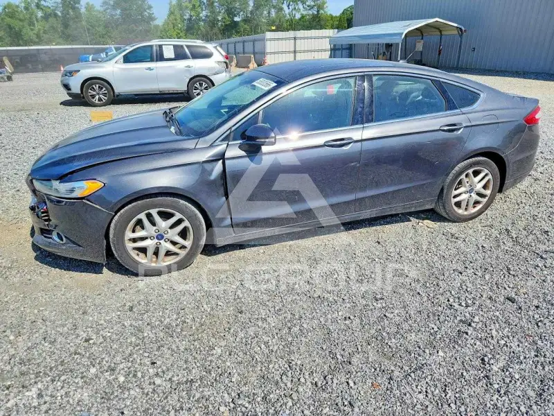 2016 Ford FUSION photo