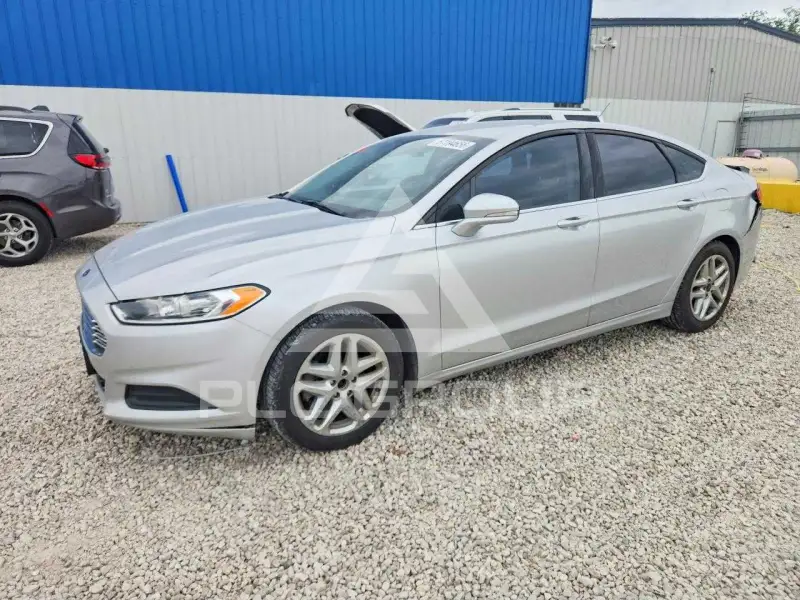2016 Ford FUSION фото