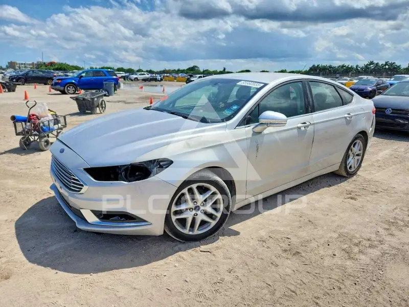2016 Ford FUSION фото