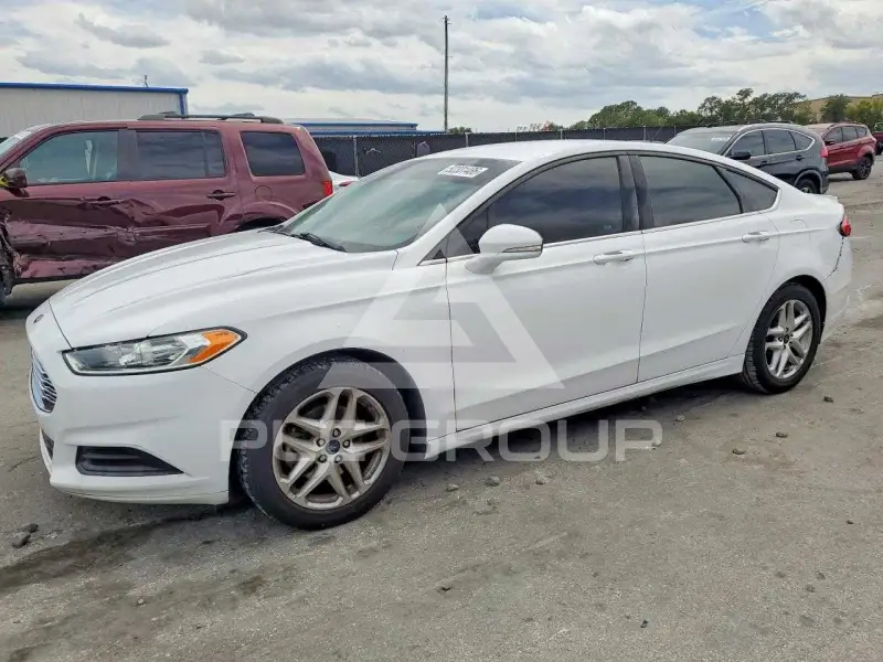 2016 Ford FUSION фото
