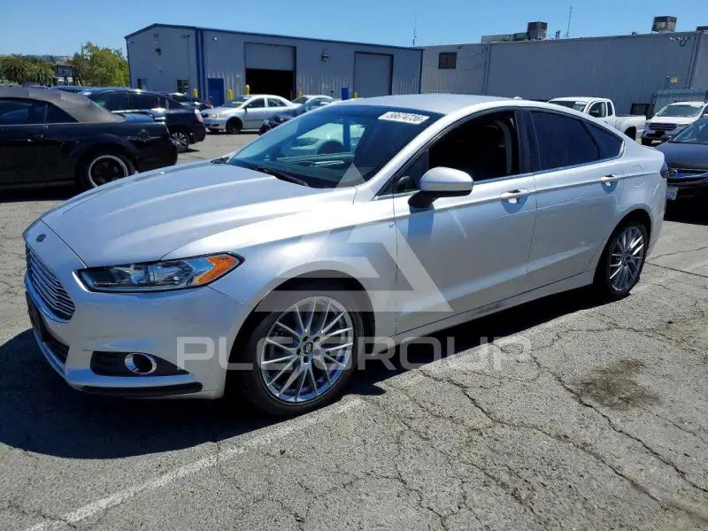 2016 Ford FUSION фото