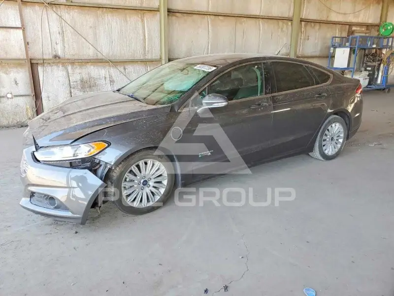 2016 Ford FUSION photo