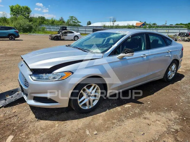 2016 Ford FUSION фото