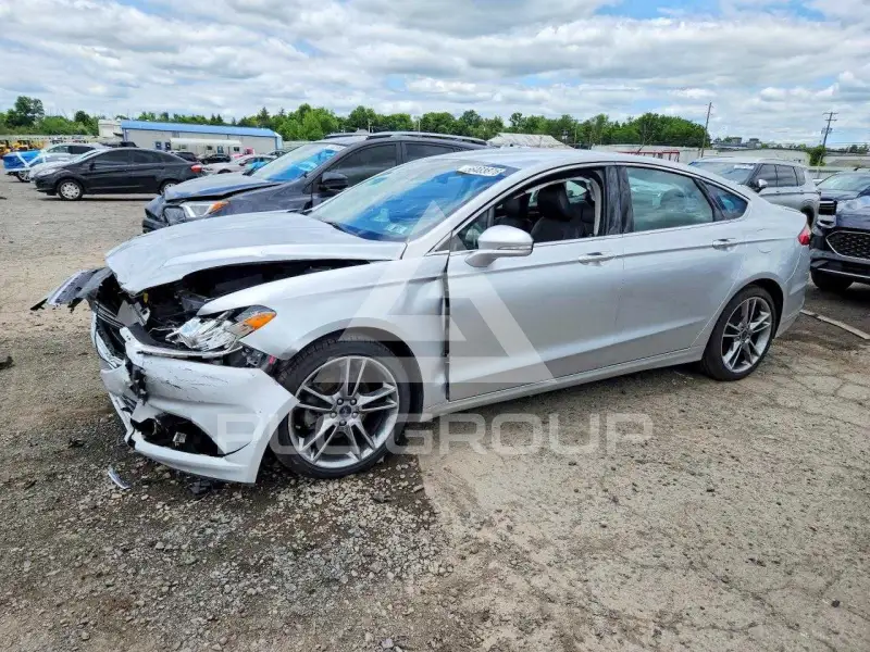 2016 Ford FUSION photo