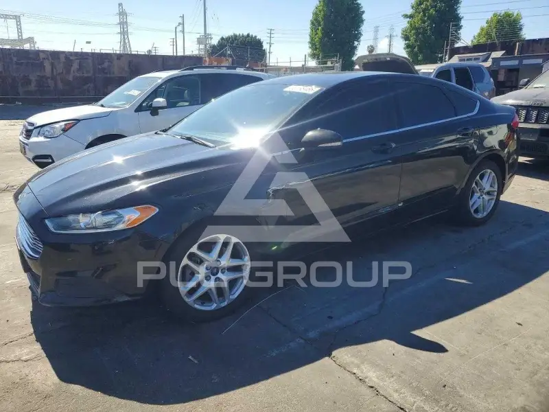 2016 Ford FUSION photo