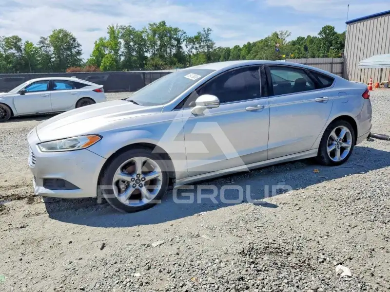 2016 Ford FUSION фото