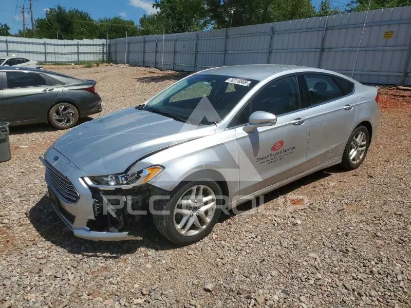 2016 Ford FUSION photo