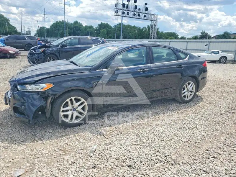 2016 Ford FUSION photo