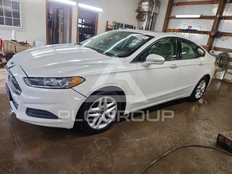 2016 Ford FUSION фото