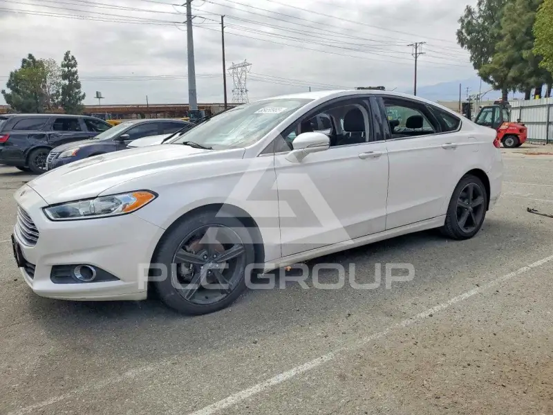 2016 Ford FUSION фото