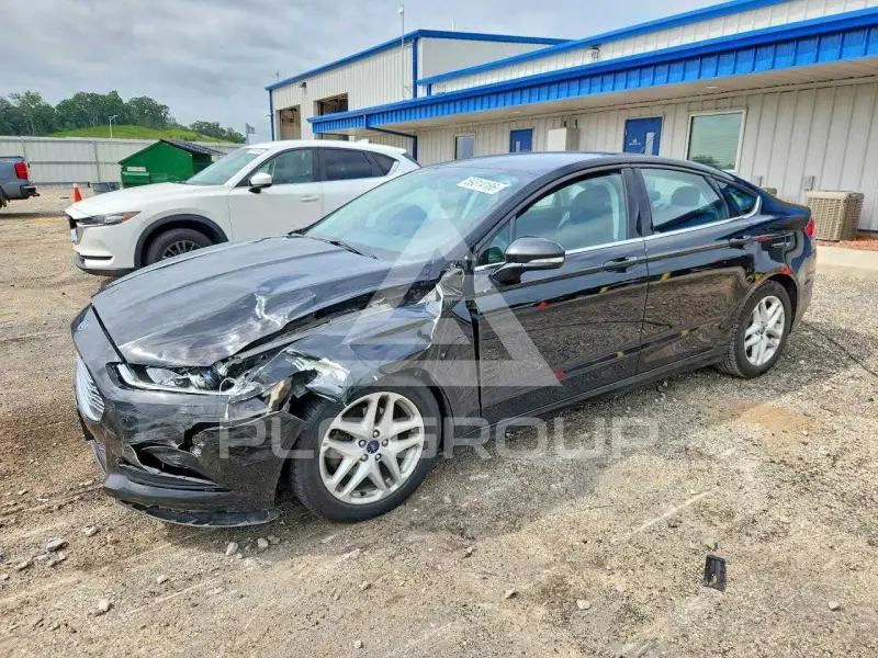 2016 Ford FUSION фото