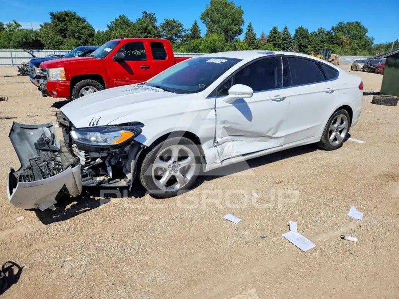 2016 Ford FUSION фото