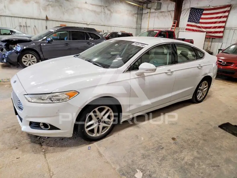 2016 Ford FUSION фото