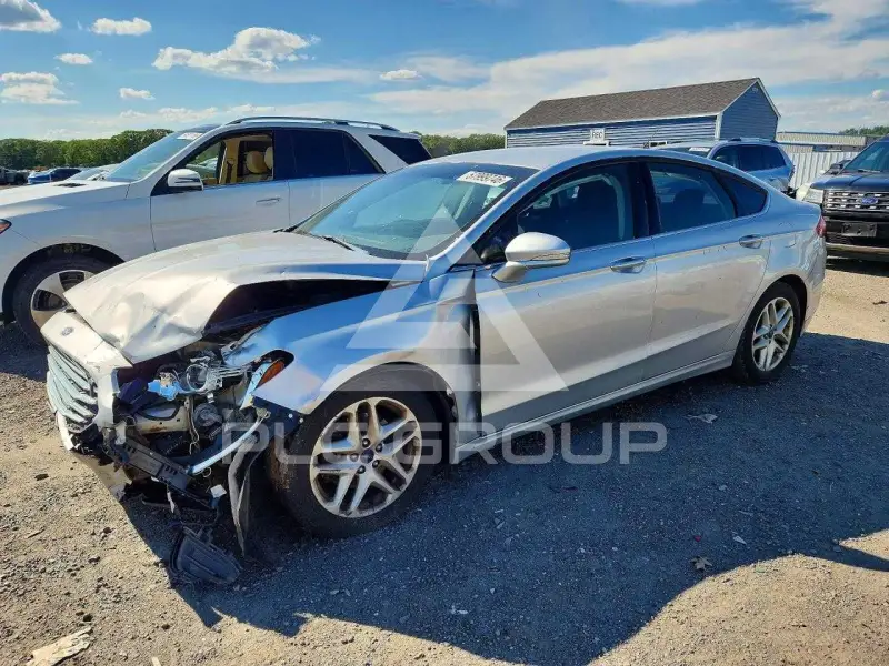 2016 Ford FUSION фото