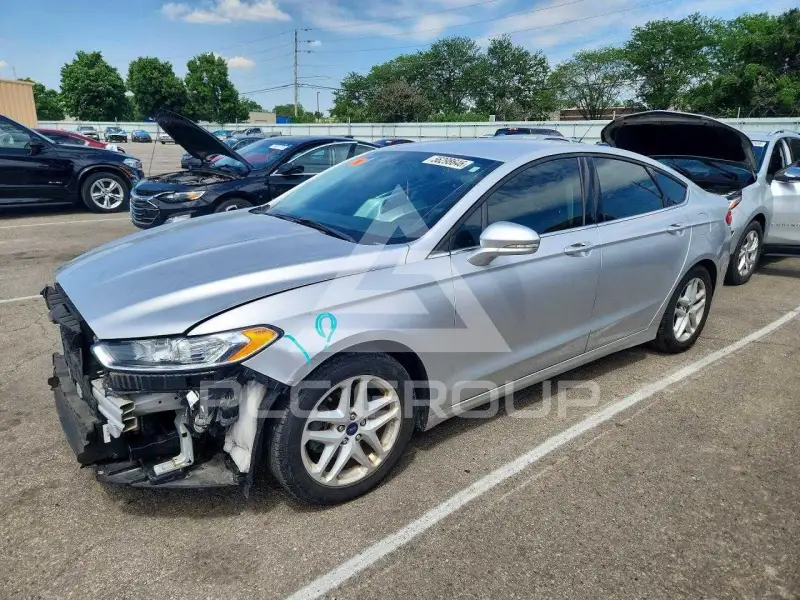 2016 Ford FUSION фото