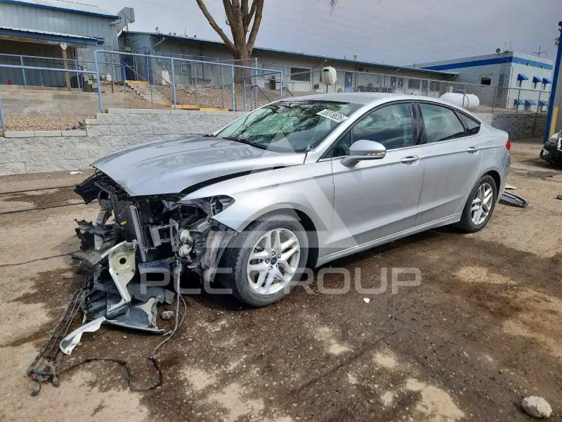 2016 Ford FUSION фото