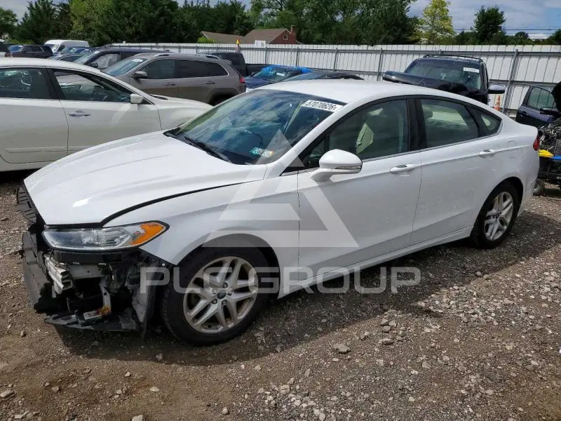 2016 Ford FUSION photo