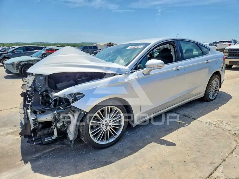 2016 Ford FUSION фото