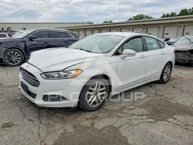 2016 Ford FUSION фото
