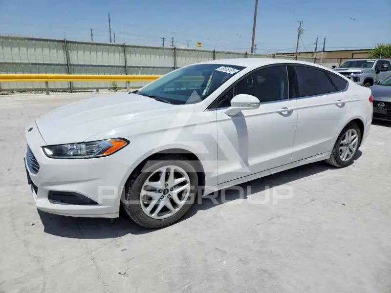 2016 Ford FUSION photo