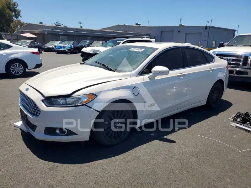 2016 Ford FUSION фото