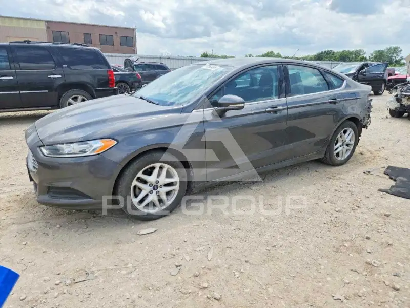 2016 Ford FUSION фото