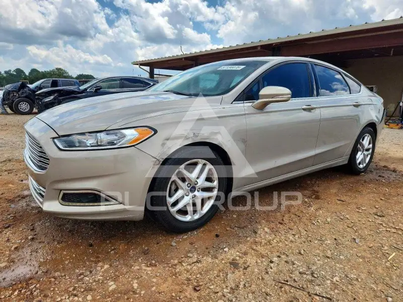 2016 Ford FUSION photo