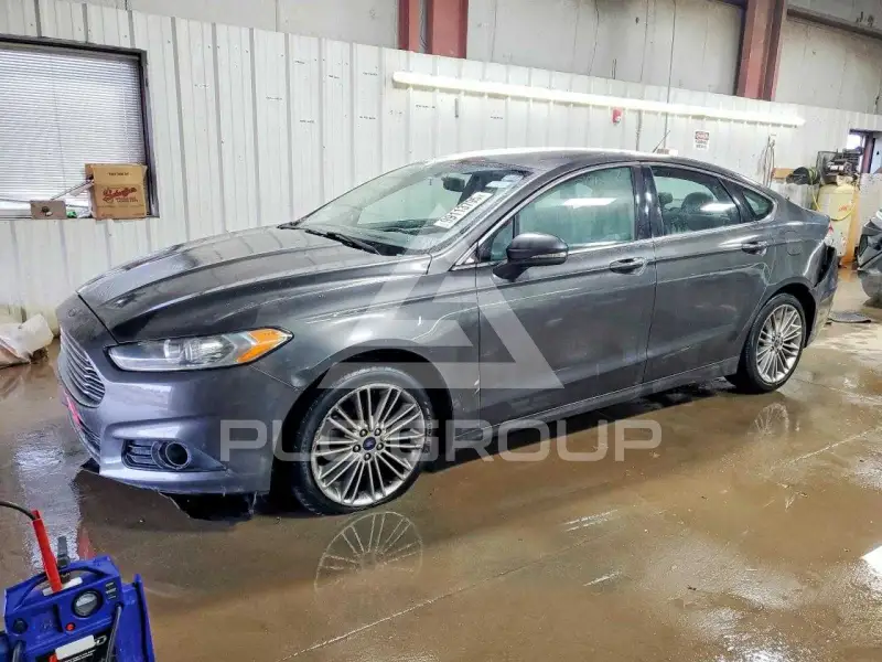 2016 Ford FUSION фото