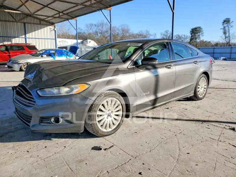 2016 Ford FUSION фото