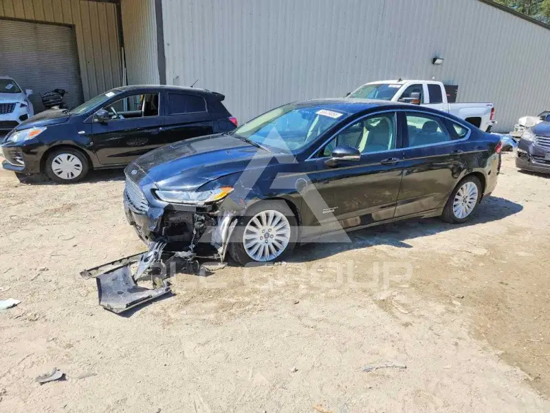 2016 Ford FUSION фото