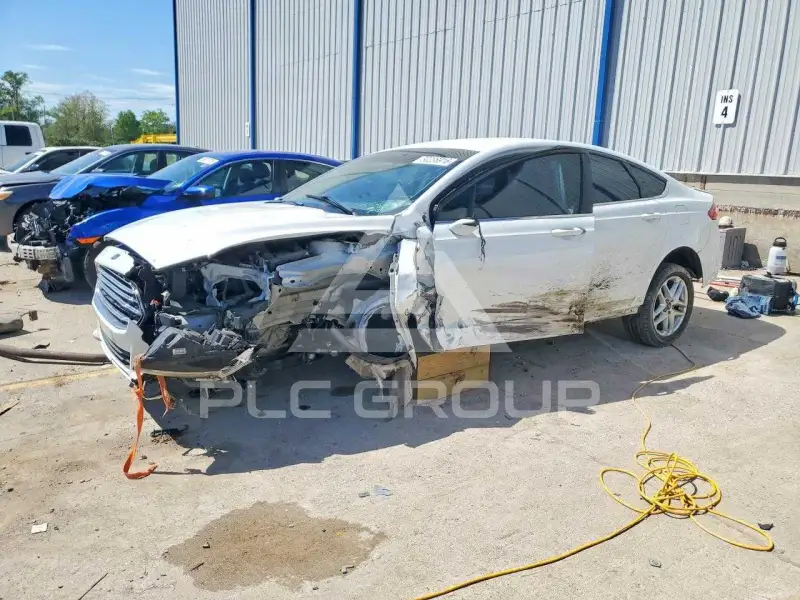 2016 Ford FUSION фото