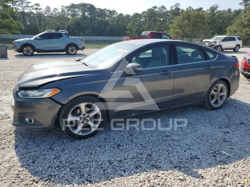 2016 Ford FUSION photo