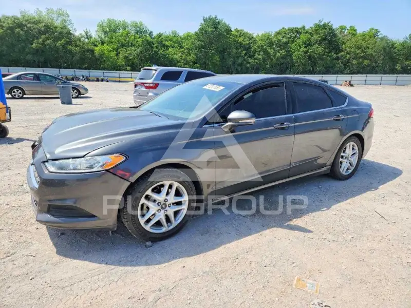 2016 Ford FUSION photo
