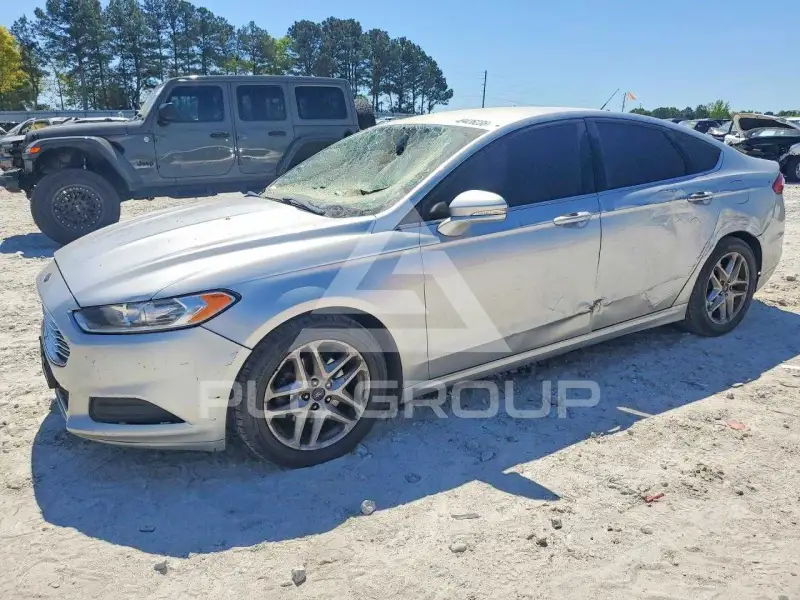 2016 Ford FUSION фото