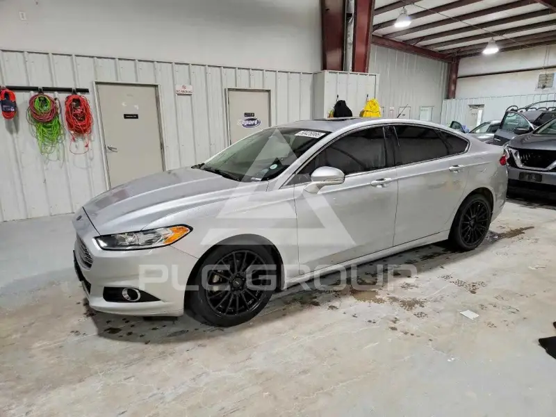 2016 Ford FUSION фото