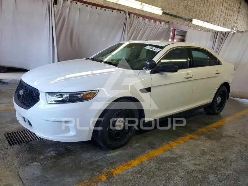 2016 Ford TAURUS фото