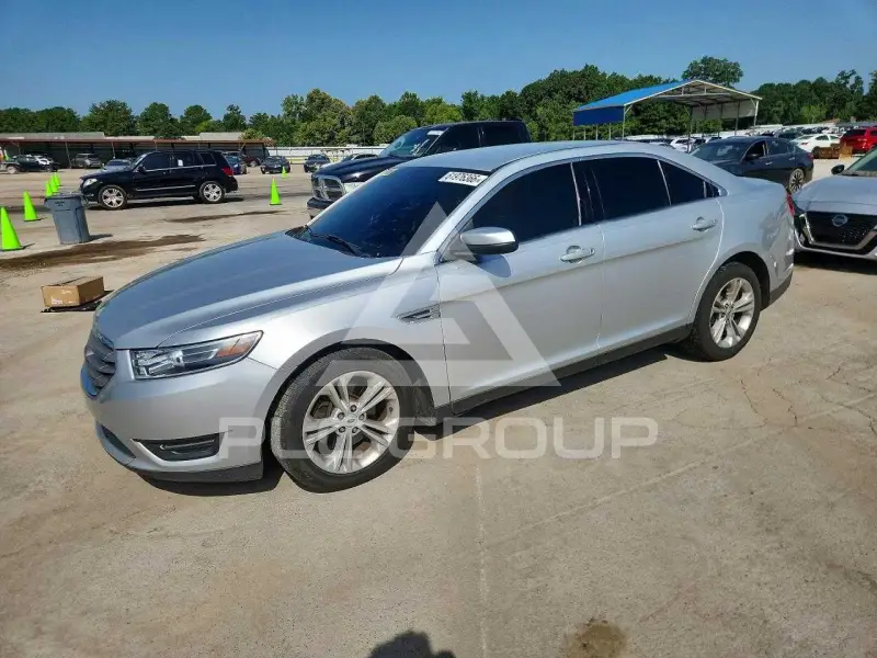 2016 Ford TAURUS фото