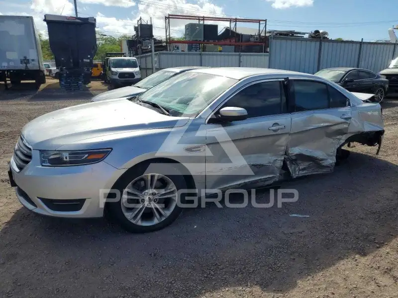 2016 Ford TAURUS фото