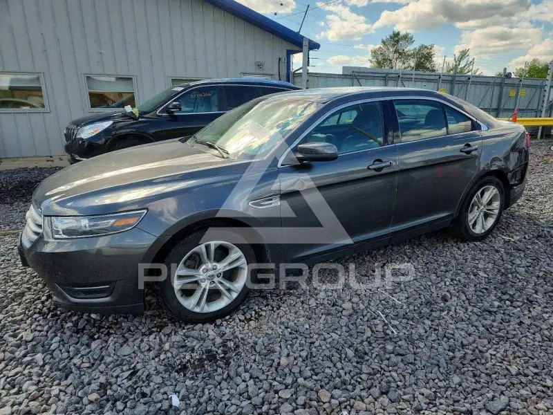 2016 Ford TAURUS photo