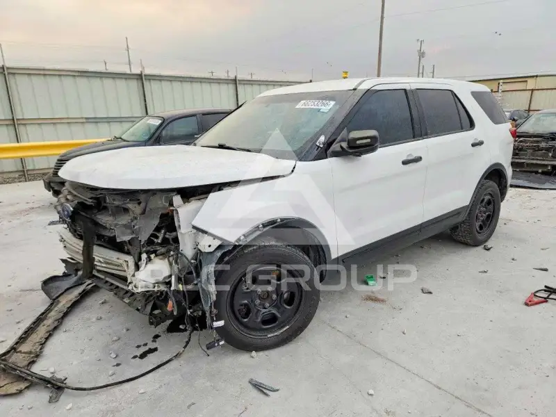 2016 Ford EXPLORER photo