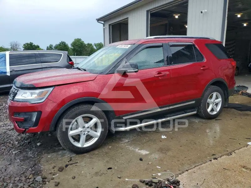 2016 Ford EXPLORER photo