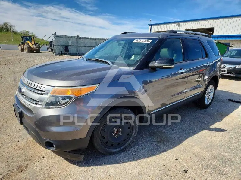 2016 Ford EXPLORER photo