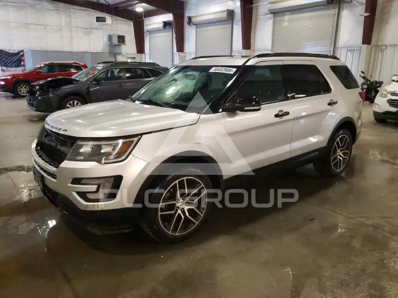 2016 Ford EXPLORER photo