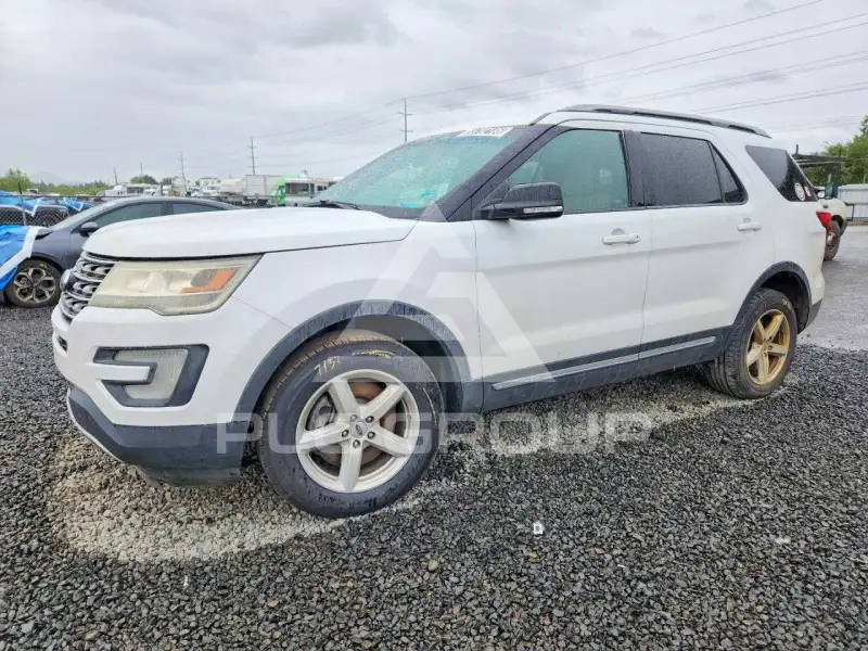 2016 Ford EXPLORER photo
