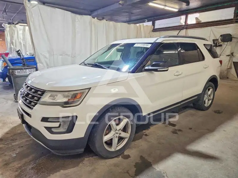 2016 Ford EXPLORER photo